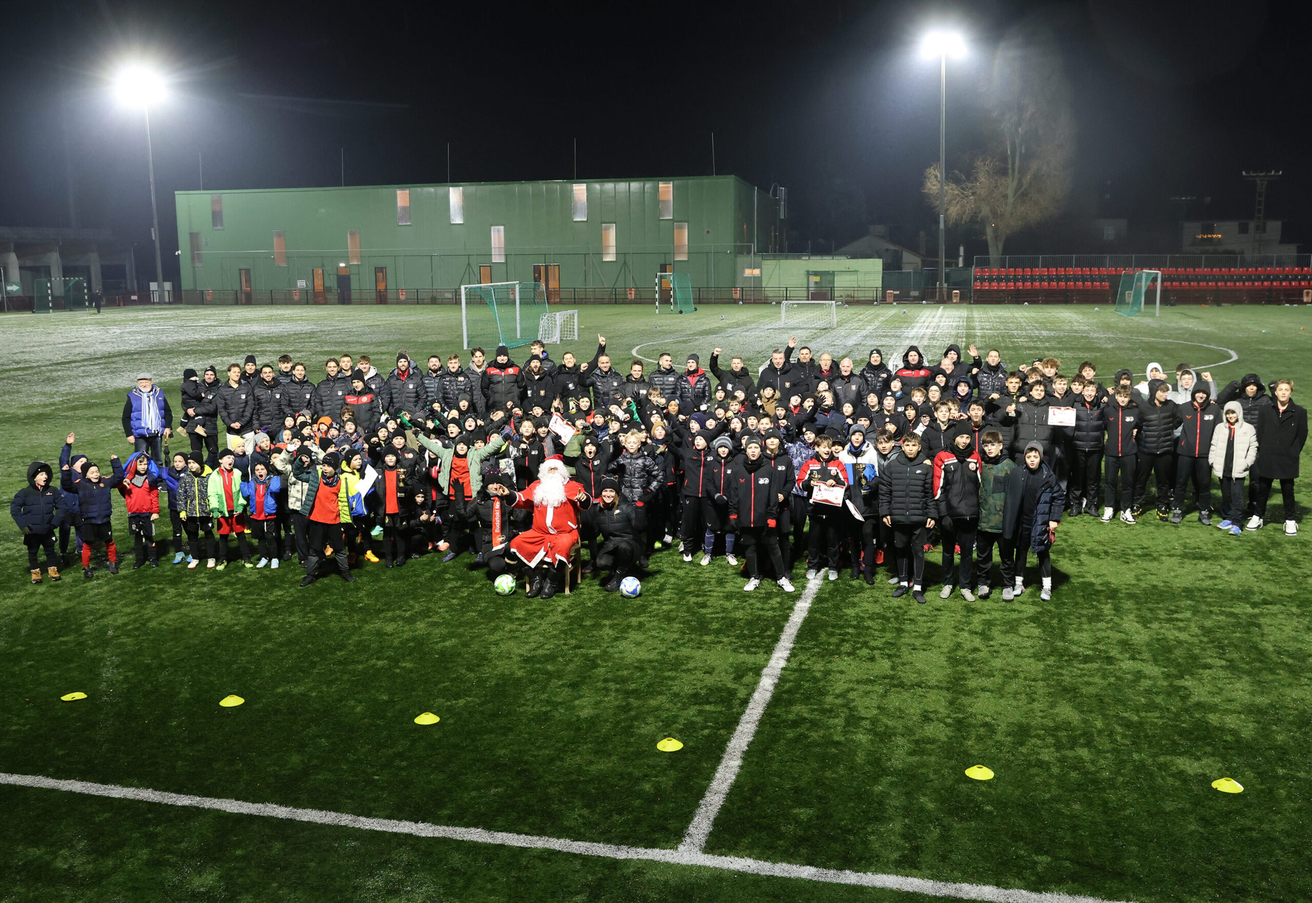 Mikulásünnep a Promontor utcában